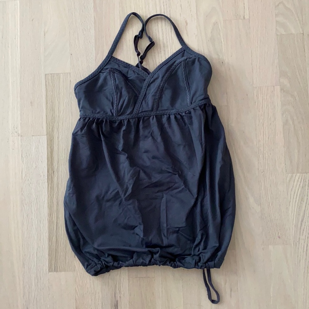 Grey Lululemon workout top